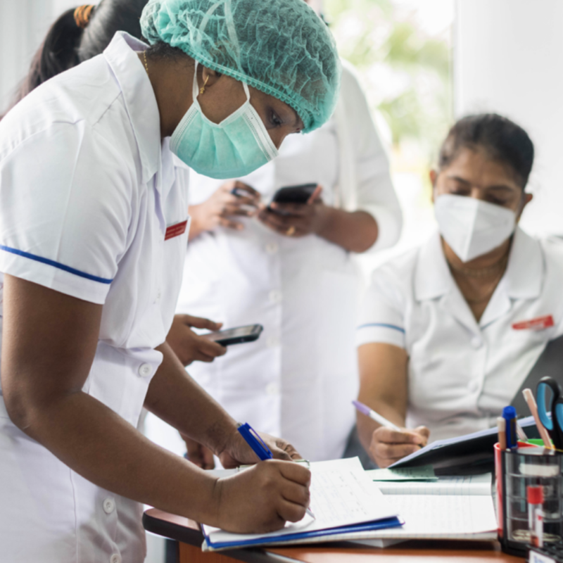 mujeres en el sector salud